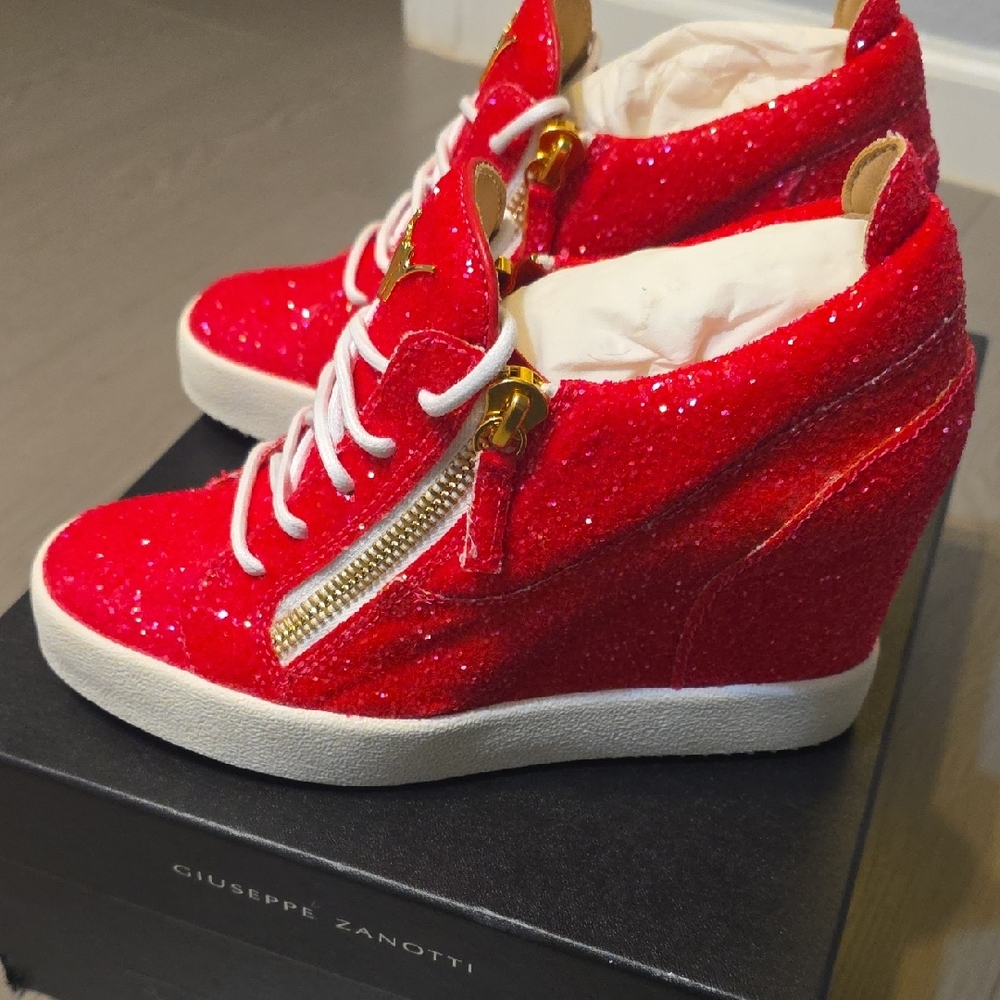 NWT/ Boxed Giuseppe Zanotti Sparkling Pink Women's Sneakers
